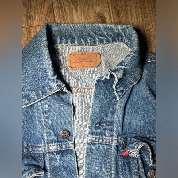 Levi’s Jean Jacket - Picture 2 of 2